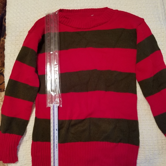 ❤️🎊Host Pick🎊❤️Freddy Krueger Sweater/Boy's Sweater - Picture 3 of 7